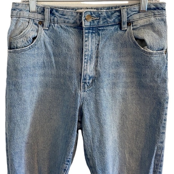 Rolla’s Miller Mid-High Rise Slim Jeans Women’s Size 30 Distressed Light Wash - Picture 3 of 10